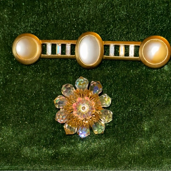 Elegant Monet/YSL Gold Aurora Borealis Brooch Set - Picture 1 of 15